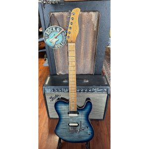 LARRY CARLTON <p>T7 FM TBL