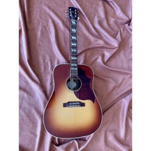 Gibson Hummingbird <p>Studio Rosewood Occasion